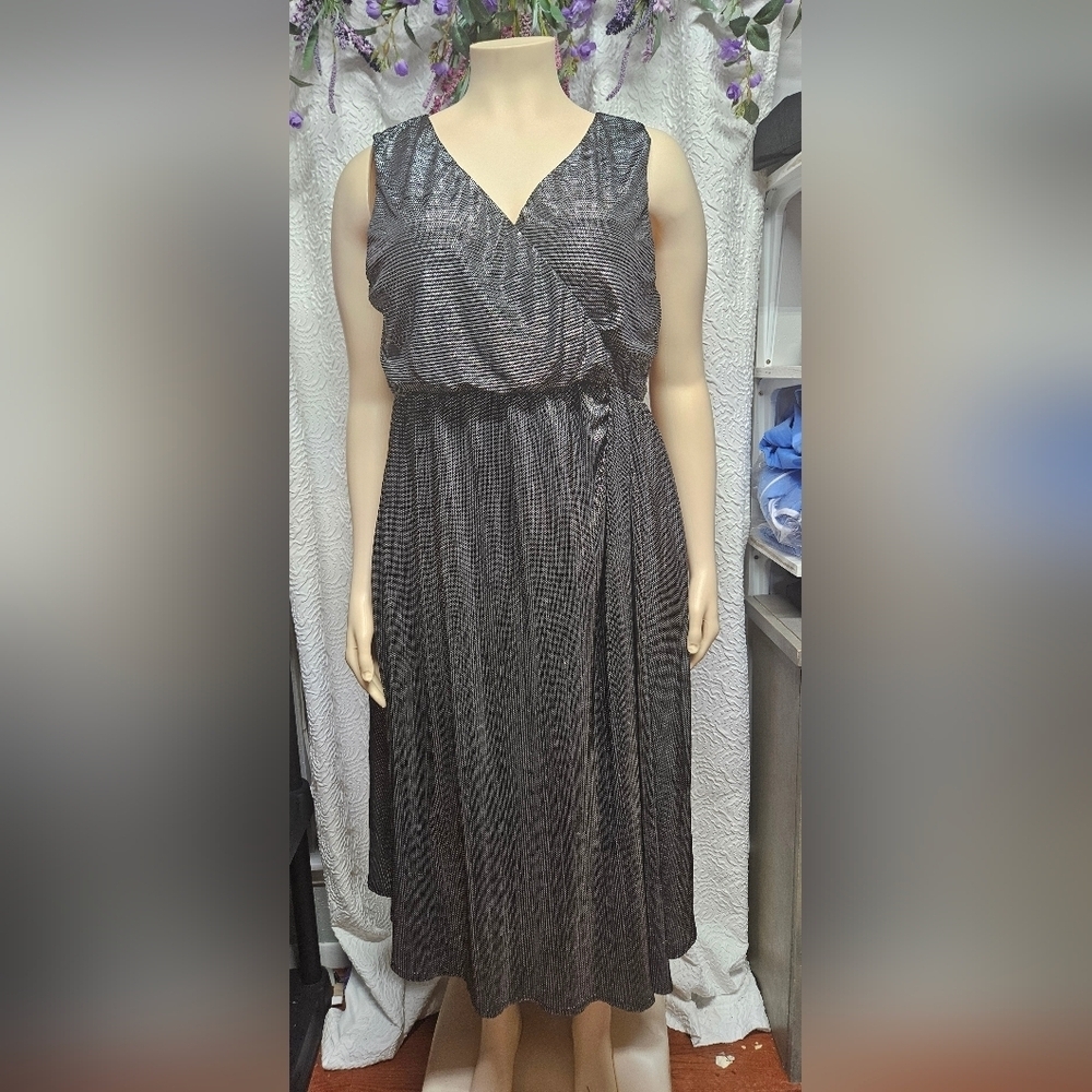 KIYONNA Elegant Black Striped Dress